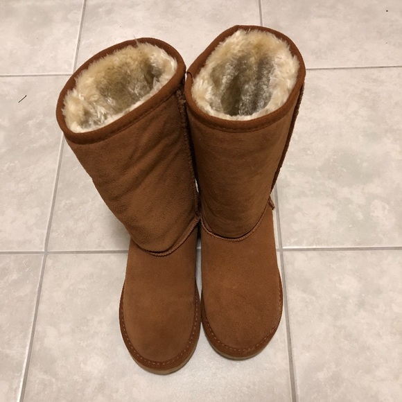 ugg tan classic short ii boots